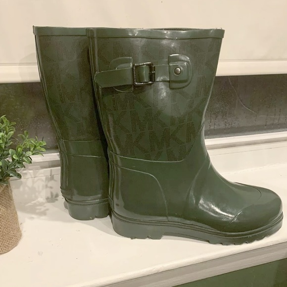 Michael kors Womens hunter green Rain Boots - Picture 3 of 6